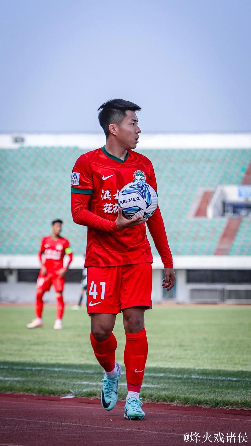 河南足球俱乐部携手管城回族区实验中学共育未来足球之星